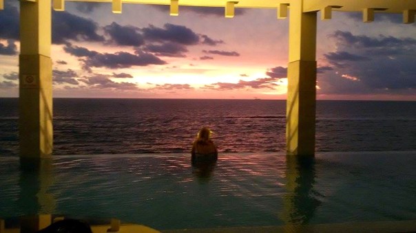 11158073_10205693435329443_2118634963_n