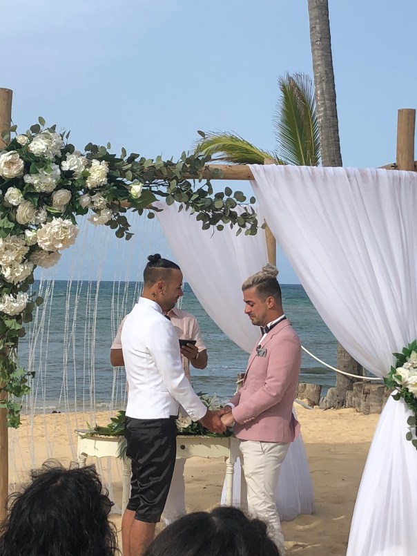 CF094016-5926-4C7A-AEC8-CCD84A723F47